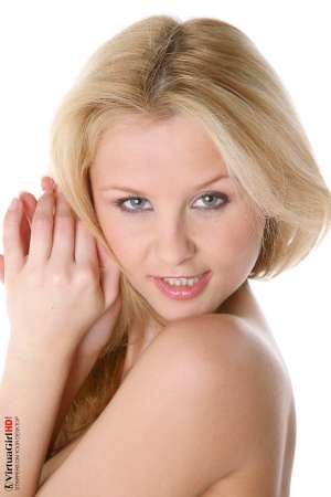 Stripper Picture of Lucianna - With the rise of the E.U. in recent months girls like Lucianna with an organic Euro appeal are in greater demand. She�s a Czech Republic superstar because of her winning smile and her ability to charm you into liking her on an emotional level instead of only a physical one.