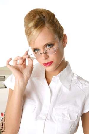 Stripper Picture of Zuzana - Wild Zuzana is quite a contradiction. She�s the kind of hot sweetheart who can keep you warm on a cold winter day but she�s also the kind of cool and refreshing lady who will keep your body and mind awake even on the warmest summer nights. It all depends on the mood she is in!