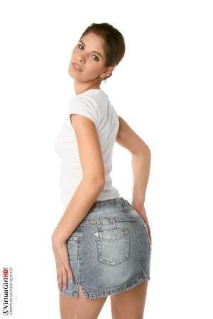 Stripper Picture of Demi - All of the VirtuaGirlHD models are beautiful and talented so what sets each of them apart from the others is usually a personality trait that you don�t notice until they start dancing. Demi is a wild party-girl with a fearless attitude and a daredevil desire to take life on without wavering or being pushed off to the side. Her confidence on stage is spectacular to watch.