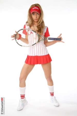 Stripper Picture of Sandra H - It�s truly refreshing to find a confident young woman like Sandra. She doesn�t have breast implants because she doesn�t need them! She knows how perfect her body is and unlike so many other dancers she has the internal strength to rely on her talents without compromises!