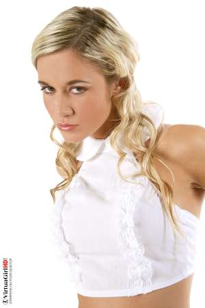 Stripper Picture of Jana H - With a dirty-dozen performances in her collection already Jana H is already well on her way to being the best known Virtua Girl of them all. She gets a lot of fans� emails and takes her time to read each of them because she wants to be able to improve with each new performance!