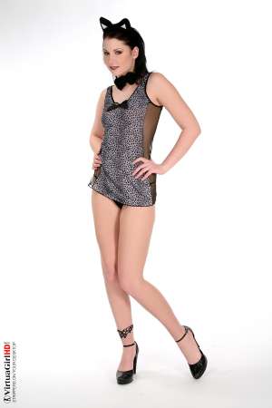 Stripper Picture of Belicia - If you are in Europe or in the States whether you call it Football or Soccer one thing everyone can agree on is that Belicia is the best looking referee of all time! If she was on the pitch handing out yellow cards and booking you for fouls you�d be on your best behavior!