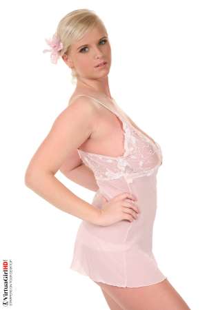 Stripper Picture of Sofia - It's melon season in the Slovak Republic and 23 year old Sofia is looking to find someone interested in her ripe fruits. Shaking her sexy body across your screen and giving you a free taste of herself - this is one melon seller you'll want to say YES to every time!