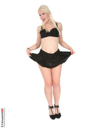 Stripper Picture of Sweet Cat - Delicate perfectly put together so soft to the touch and easy on the eyes. French Lace is all of those things and so is Sweet Cat. This show is the perfect combination of a fantastic teen model and the outfit that best matches her adorable elegant and sweet personality.