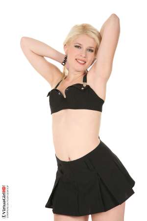 Stripper Picture of Sweet Cat - Delicate perfectly put together so soft to the touch and easy on the eyes. French Lace is all of those things and so is Sweet Cat. This show is the perfect combination of a fantastic teen model and the outfit that best matches her adorable elegant and sweet personality.