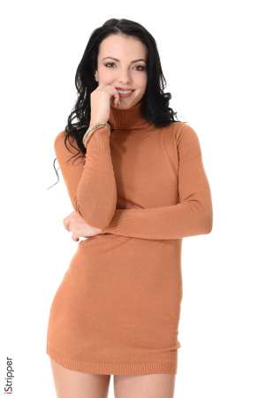 Stripper Picture of Sapphira A - Sapphira A is wild at heart! At 21 years old she has already traveled the world gone skydiving and participated in an endurance race. Sapphira loves the rush that a good adventure gives her and she tells us she gets that same rush from stripping. Sapphira loves to be wanted sexually and she gets a charge from turning people on. We know you are going to enjoy all the performances she gives as she makes her VirtuaGirl debut!