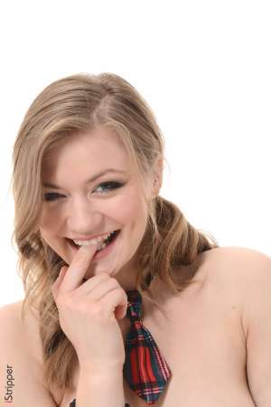 Stripper Picture of Merry Pie - Merry Pie is a 20 year old beauty from Latvia and we know she is going to get you off. At 5'8