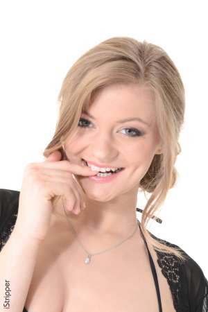 Stripper Picture of Merry Pie - Merry Pie is a 20 year old beauty from Latvia and we know she is going to get you off. At 5'8