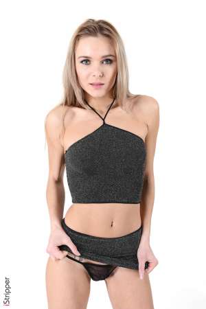 Stripper Picture of Karissa - Karissa is 23 yo and already 4 years of adult modeling! She comes from Ukraine where she makes studies to become an actress. She's totally mad of theatre! She also plays drums and keeps on getting lessons as often as she can between two shootings. Karissa is a splendid & strong woman her shows for iStripper are very impressive!