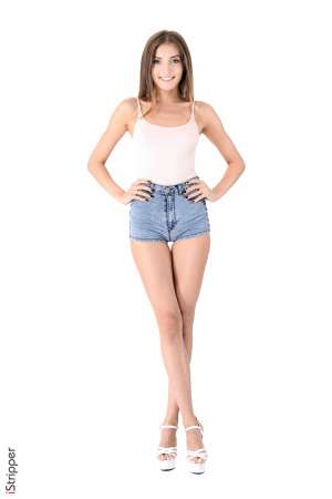 Stripper Picture of Marilyn - Young brunette of 19 years old Marilyn comes from Latvia. She's a professional dancer and keep on studying classical ballet. She also plays guitar the piano & the drums. If you want to meet her go to Ibiza she spends all her summers dancing in clubs over there