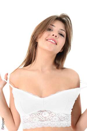 Stripper Picture of Gulia G - Here is Gulia! She's 22 years old only. She just started to work as an adult modeling and seem to appreciate it a lot! In life Gulia is a deemed make-up artist especially appreciated for her patience and kidness toward the celebrtities she regularly meets. She plays the piano and is a real 