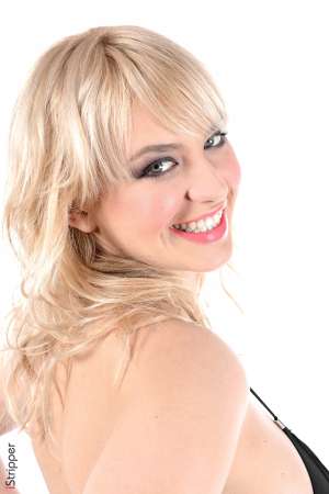 Stripper Picture of Mandy Tee - Here is Mandy Tee amazing blond beauty from Kiev 22 years old a lot of freshness delicacy innocence and sensuality... Mandy started her career late in 2017 and she's known only for nude modeling... In life Mandy is a cat adorer! She loves living with cats and can't imagine her life without them! Apart from cats Mandy spends a lot of time painting she says it is even better than doing yoga and brings her a real sensation of relaxation... Her dream is to live in Los Angeles with all her cats and a dedicated painting workshop :)