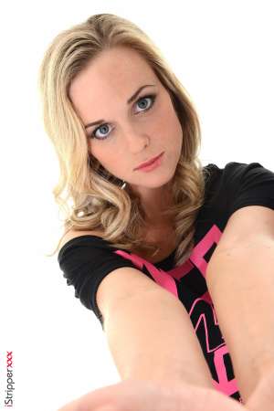 Stripper Picture of Vinna Reed - Vinna Reed is yet another blonde beauty to join our team from the Czech Republic. Vinna describes herself as shy and reserved which is hard to believe when you see her take the stage! But she explains that when she dances she lets go of all her inhibitions and gets super into the moment. She absolutely loves the person she becomes on stage and it is a great turn on to her. When she is not dancing Horni enjoys studying the classics. She was an English Literature major at University and she hopes to teach on the college level some day. Horni is the complete package. She is smart sexy and ready to dance for you!