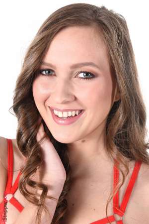 Stripper Picture of Stacy Cruz - Stacy Cruz comes from Prague where she was born 19 years ago. Everything in her recalls Nature the purity of her skin her candid green blue eyes the softness of her forms and the delicacy of her gestures. Stacy loves to paint art in general live close to the nature and experiment all the pleasures that her body can offer her. She began her career at the end of 2017 and hasn't stopped shooting since then all over the world and for the biggest productions. No doubt we will call her back soon for a take 2!