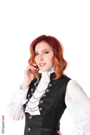 Stripper Picture of Elin Flame - Elin Flame comes from St Petersburg where she's born in 1996. Elin considers herself as an artist. I'm an artist and adore drawing, love travelling, meeting new people and study languages & culture. I do like photography and dream to make one own project when I'll find models and perfect surroundings (not porn lol). No doubt this beauy will quickly leave the adult scene to go in for her other projects which makes her presence on iStripper even more cheerful!