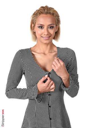 Stripper Picture of Veronica Leal - Caliente!!!! Veronica Leal is from Colombia. She's born in Sardinata in 1993. She describes herself as a Human Lover... She's full of energy always smiling she enjoys every little pleasure in life and has no limit discovering new things tasting new food or new sexual practices... Veronica shines so much that you will have no choice but feeling positive and happy when she'll dance on your taskbar!