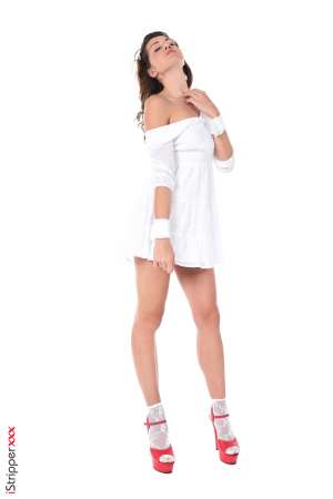 Stripper Picture of Gia Ren - Gia Ren is a hot Spanish beauty from Barcelona where she performs as a Cam girl most of her time. Gia loves fantasy it's a daredevil who is not afraid of anything! The only thing she hates in life is Winter! She spends her time running away from cold weather :-P You can trust her to warm your heart!