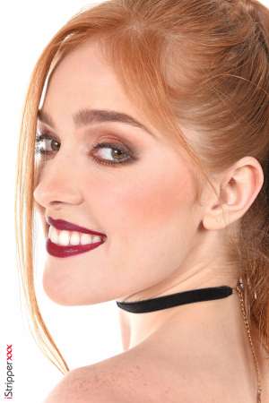 Stripper Picture of Jia Lissa - Nobody on Earth can drive you crazy as fast as Jia Lissa can ... and will! Here is Jia Lissa Best Sex Scene